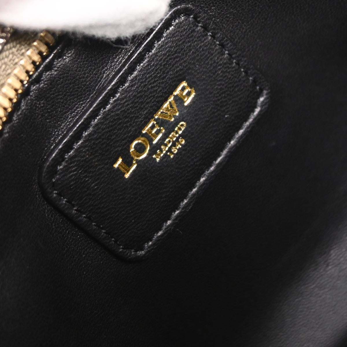 Loewe Gold Amazona 28 Handbag