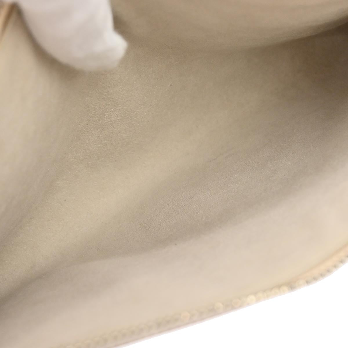 Louis Vuitton Ivory Epi Pochette Accessoires 24 Handbag M5298J