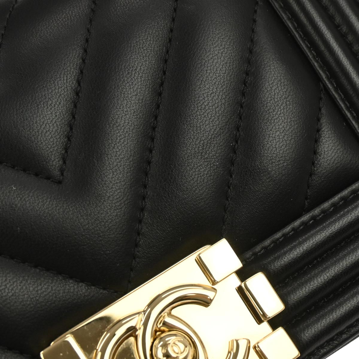 Boy Chanel Black Lambskin Small Chain Shoulder Bag