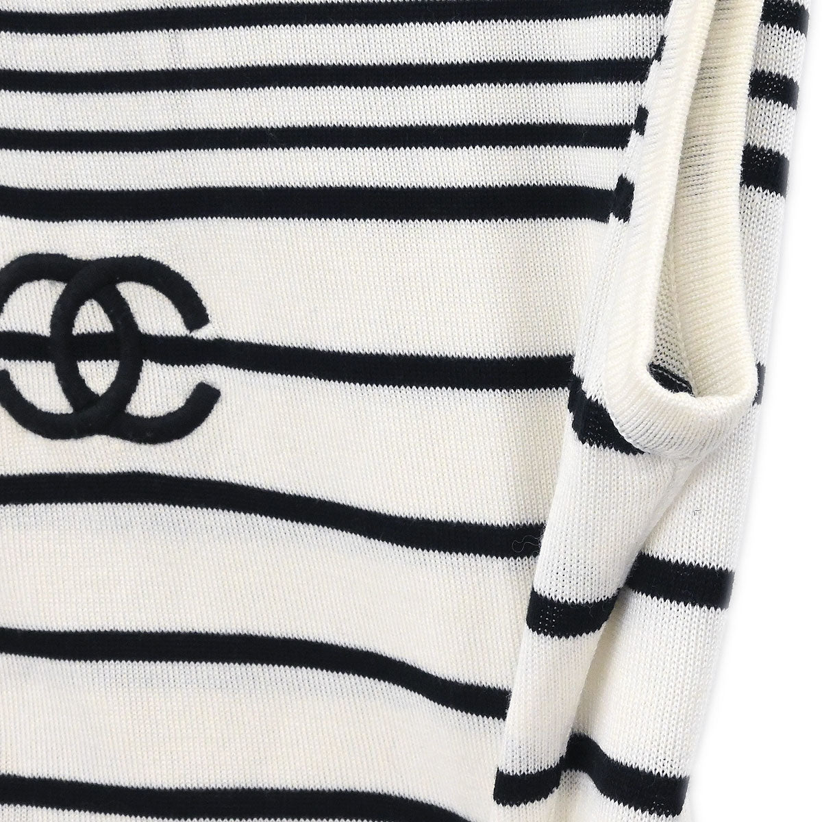 Chanel 1996 Sleeveless Tank Top White #36