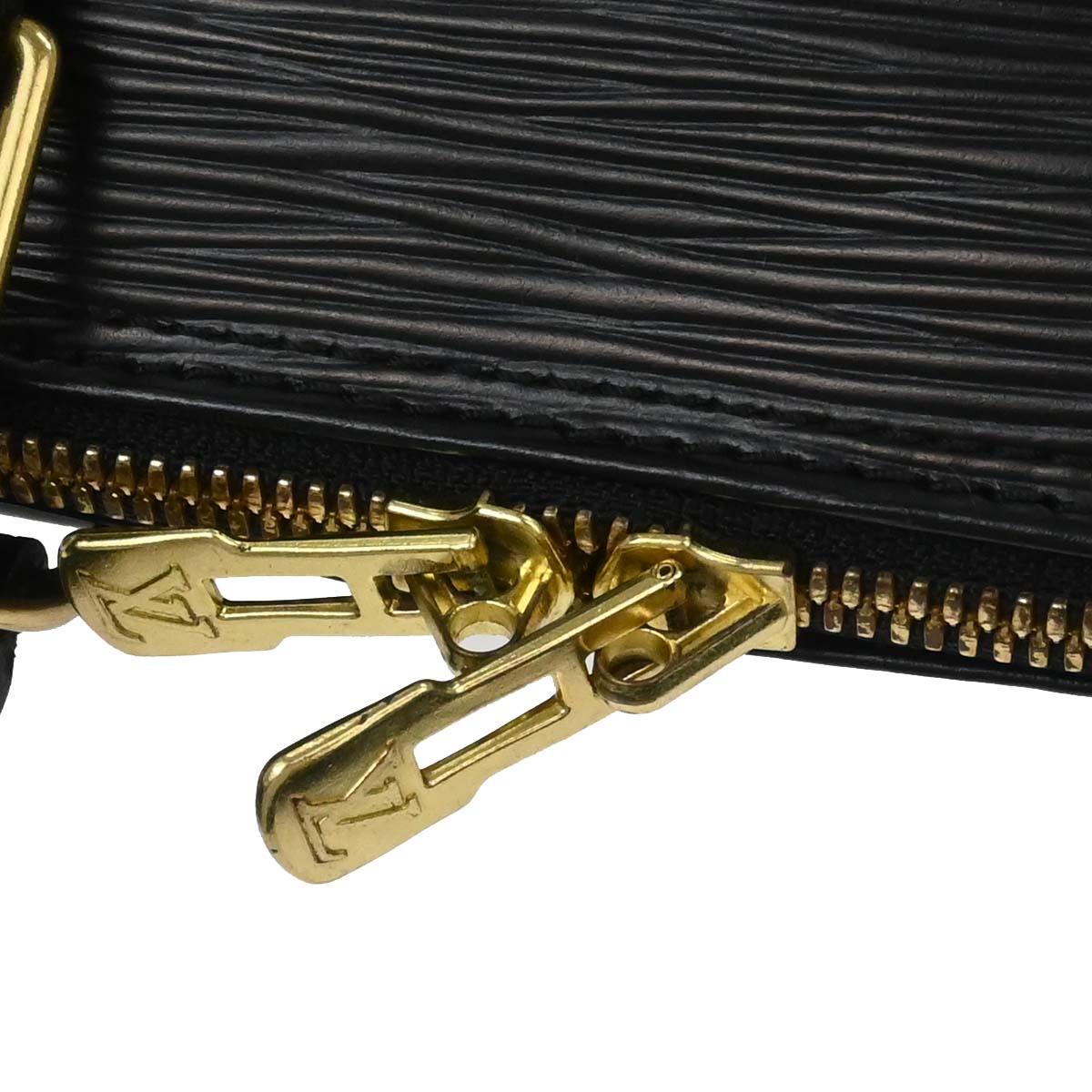 Louis Vuitton Black Epi Alma Handbag M52142