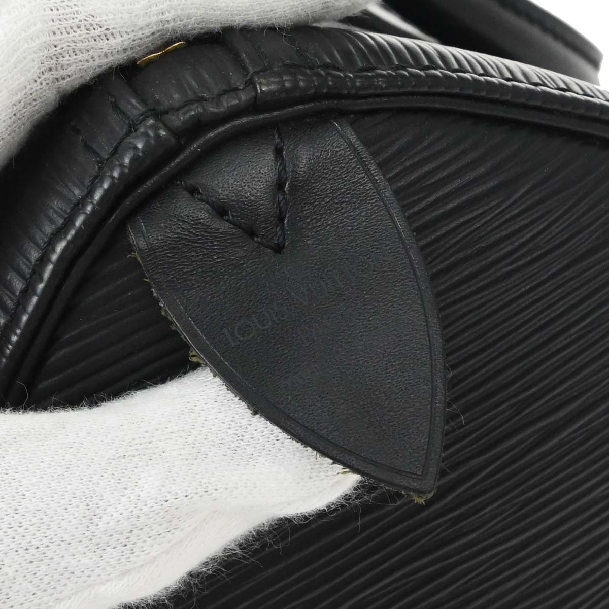 Louis Vuitton Black Epi Speedy 25 Handbag M43012