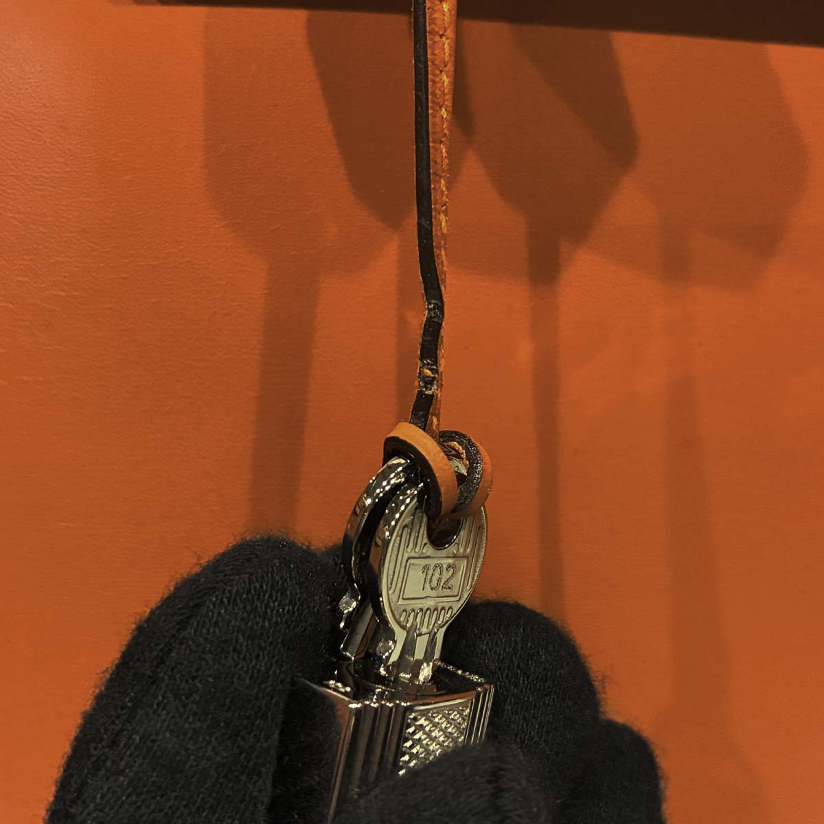 Hermes * 2004 Orange Box Calf Kelly 28 Sellier