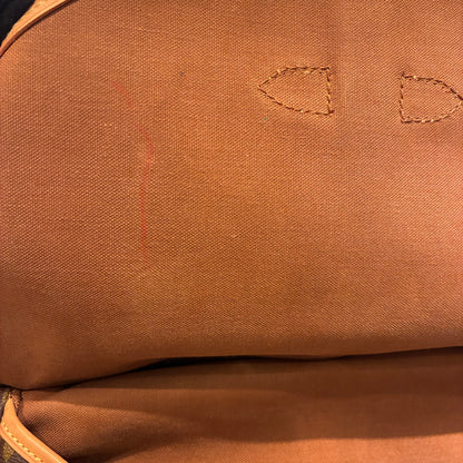 Louis Vuitton 1997 Monogram Saumur 30 Messenger Shoulder Bag M42256