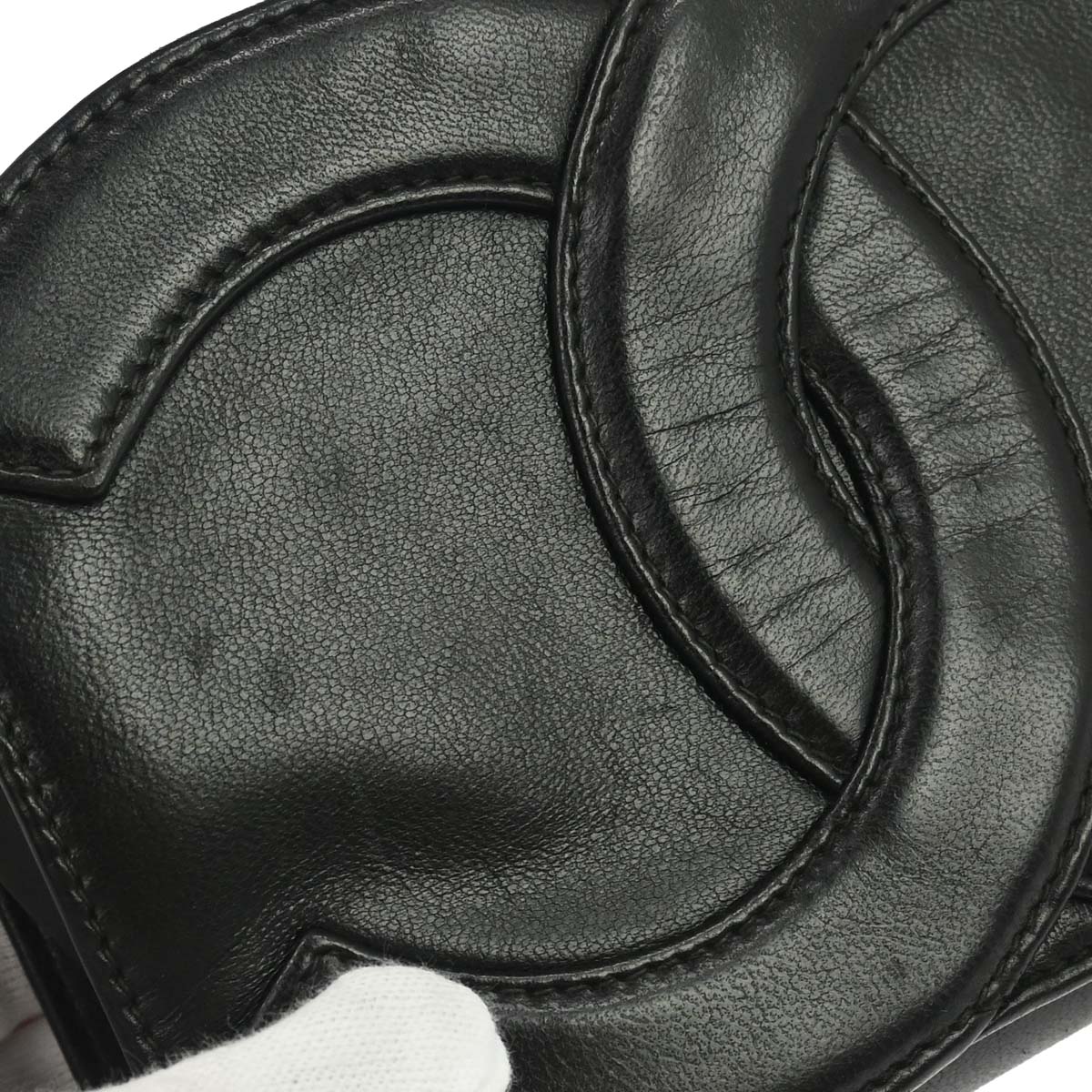 Chanel 1989-1991 Black Lambskin Jumbo CC Tassel Single Chain Shoulder Bag
