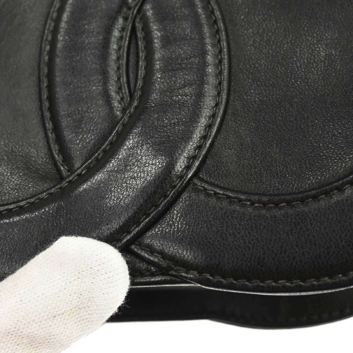 Chanel 1989-1991 Black Lambskin Jumbo CC Tassel Single Chain Shoulder Bag