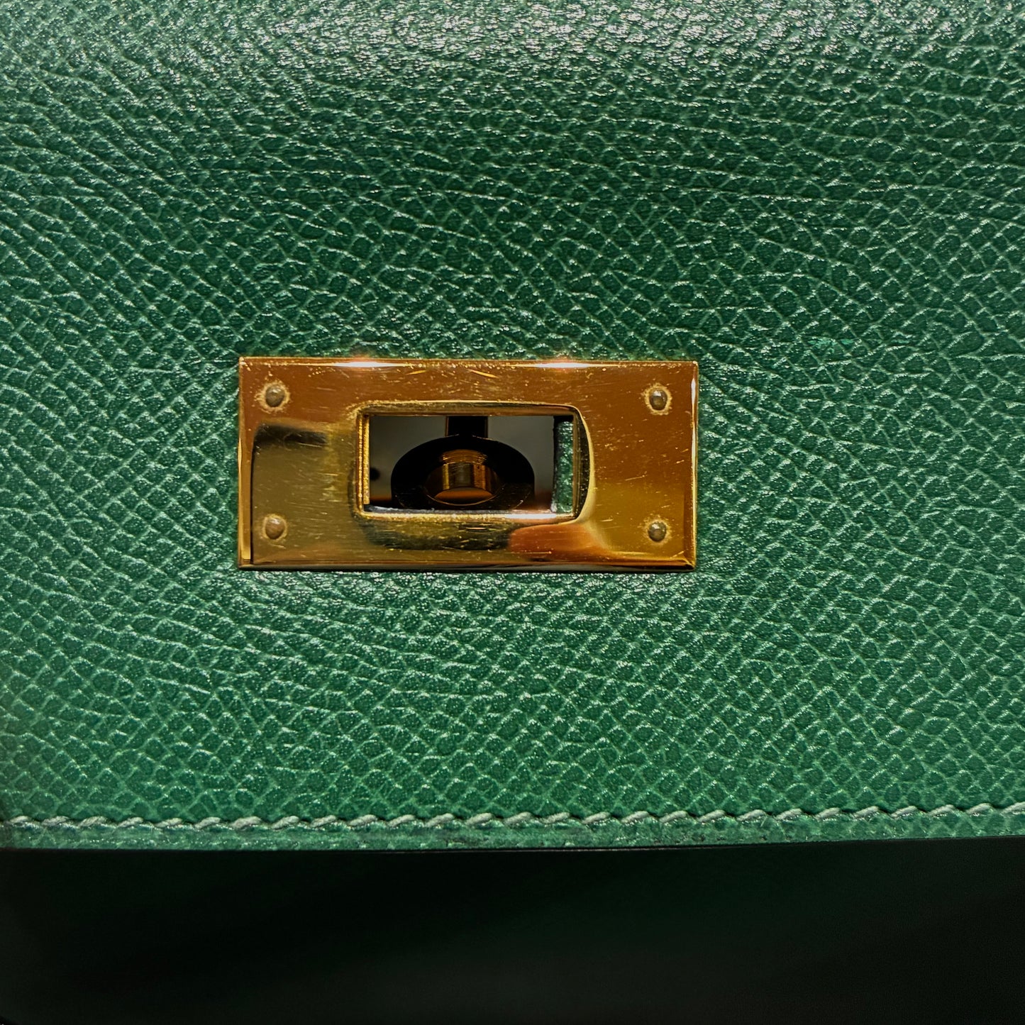Hermes Green Courchevel Kelly 28 Retourne Bag