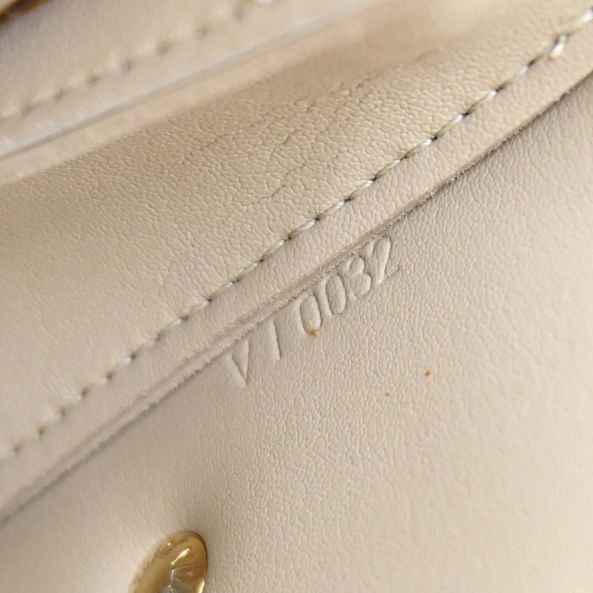 Louis Vuitton Beige Vernis Flower Lexington Handbag M92246