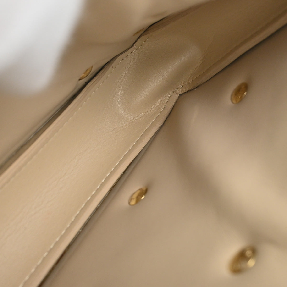 Louis Vuitton Beige Vernis Flower Lexington Handbag M92246