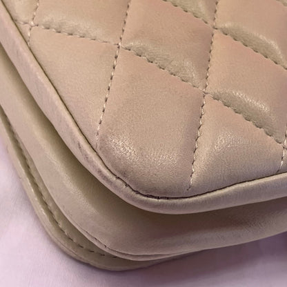 Chanel 2010-2011 Lime Green Lambskin Butterfly Shoulder Bag