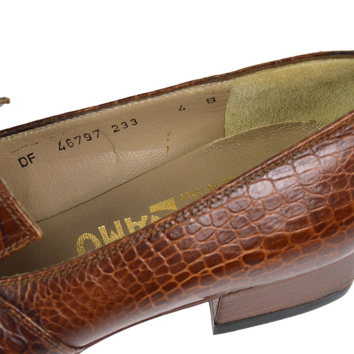 SALVATORE FERRAGAMO トレフハンクル 760835BRPLISSE20 ORO Salvatore Ferragamo Brown Embossed Leather Gancini Loafers