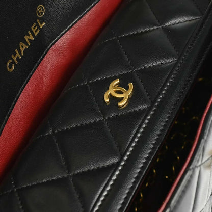 Chanel 1989-1991 Black Lambskin Shoulder Bag