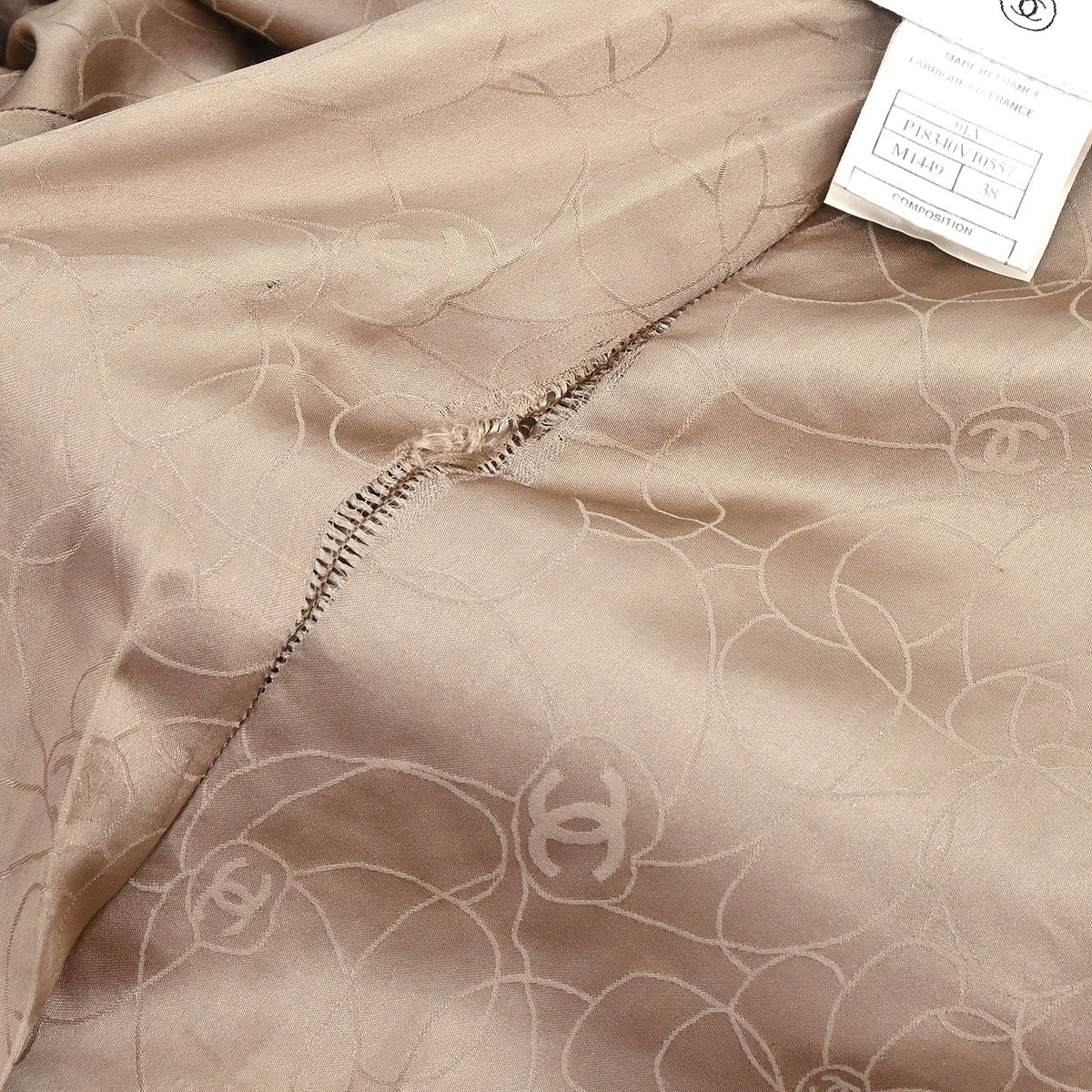 Chanel 2001 Single Breasted Coat Beige #38