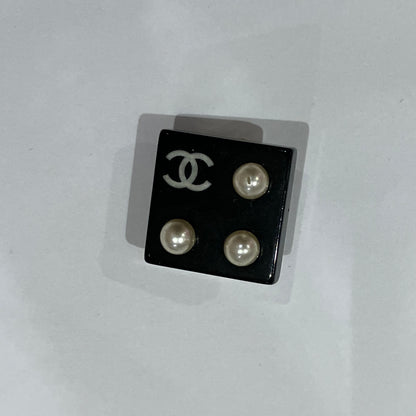 Chanel Square Earrings Clip-On Black 03C
