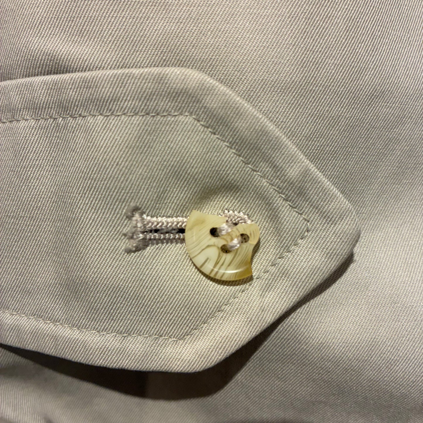 Burberrys Trench Coat Beige