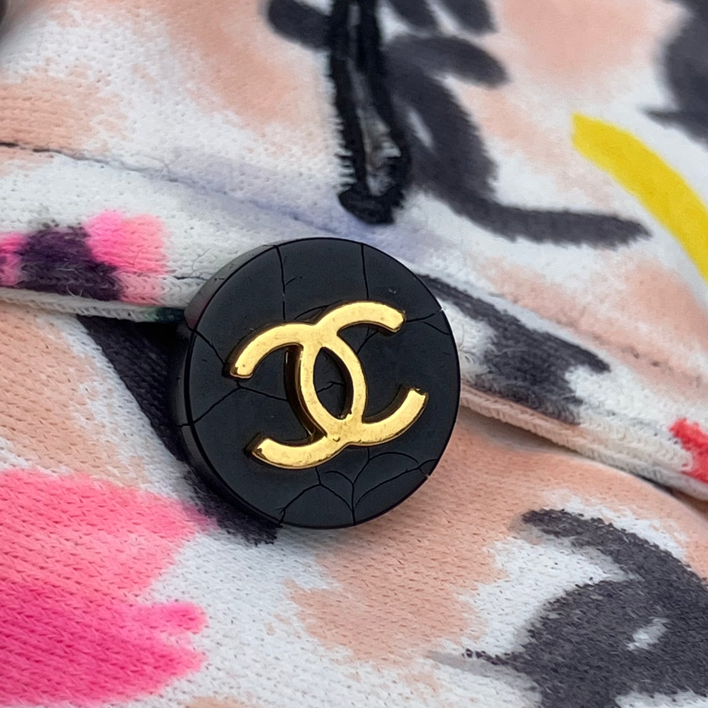 CHANEL 1995 eye logo print CC button-up shirt
