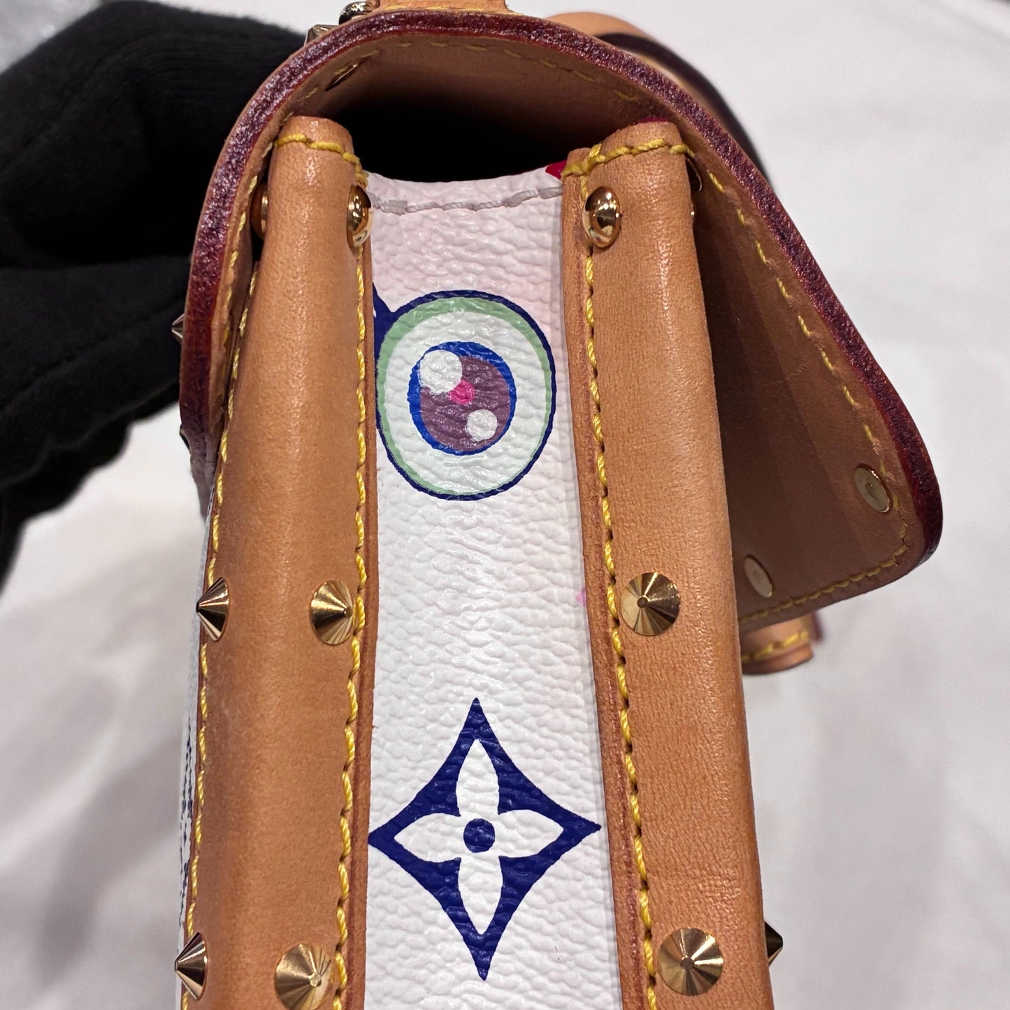 Louis Vuitton 2003 Eye Love Monogram Pochette Eye Miss You M92055