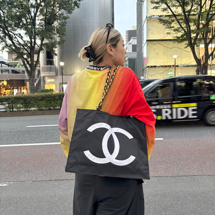 Chanel 1991-1994 Black Nylon Shoulder Tote Bag