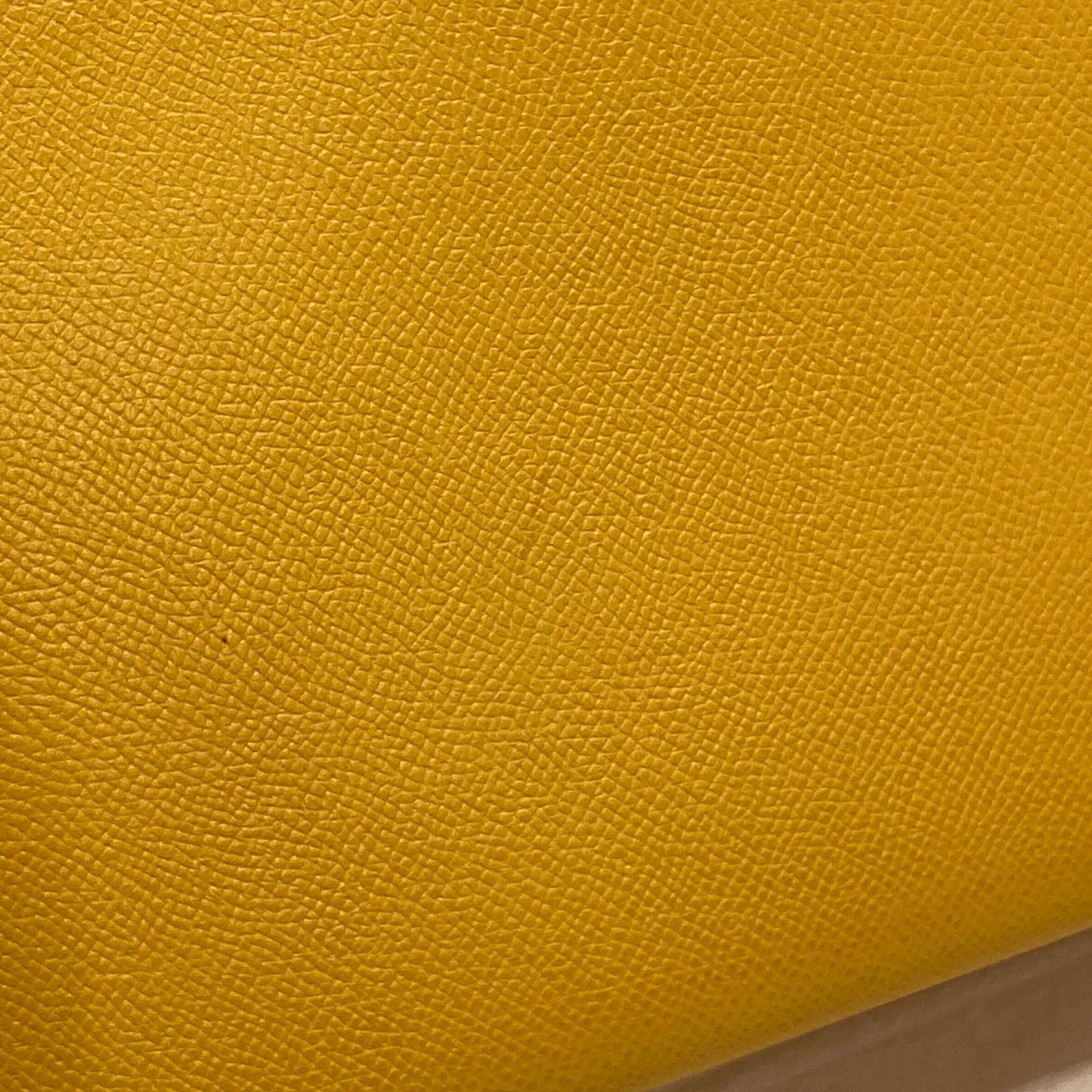 Hermes Jaune Courchevel Kelly 32 Sellier Handbag