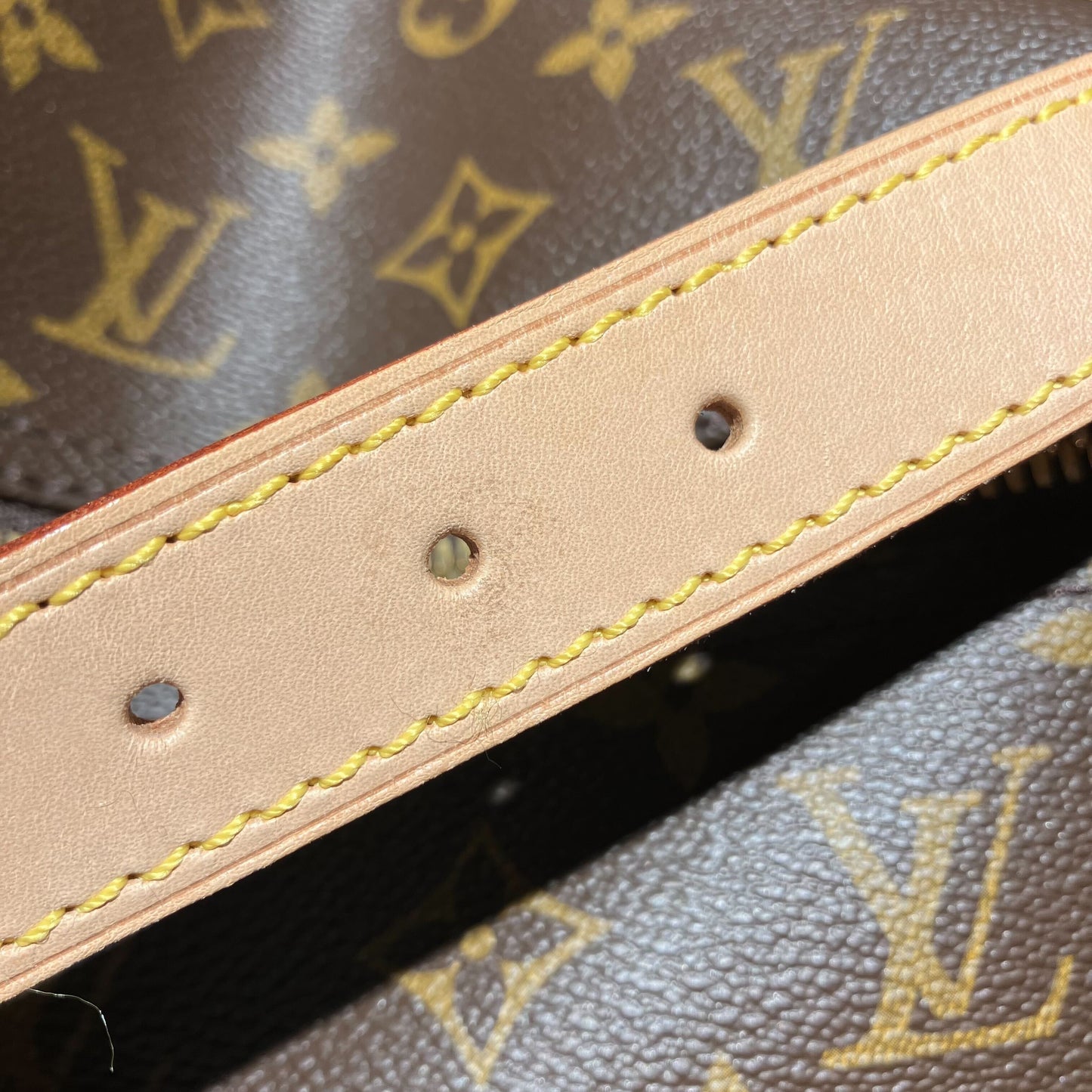 Louis Vuitton 2000 Monogram Keepall Bandouliere 60 Duffle Bag M41412