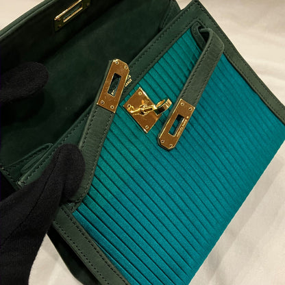 HERMES * 1990 Mini Kelly 20 SELLIER Green Pleated Satin