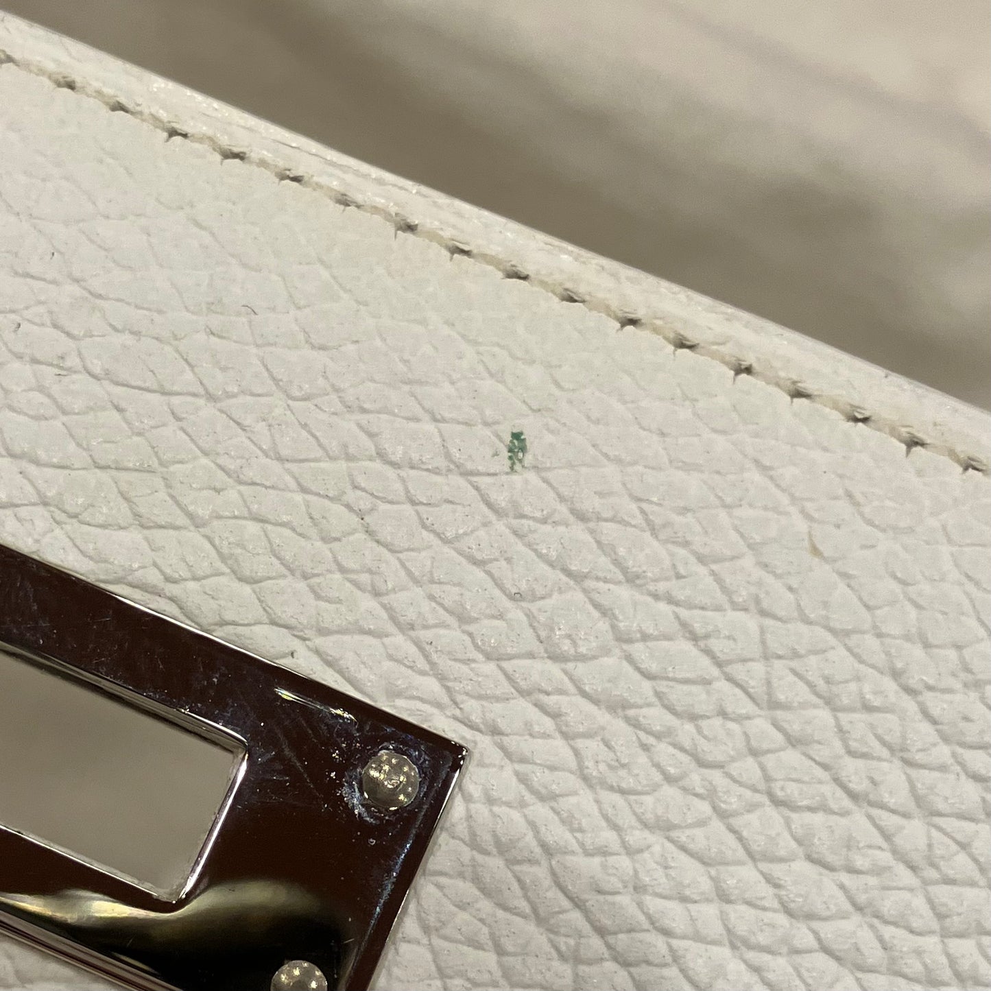 Hermes White Taurillon Clemence Kelly 32 Retourne 2way Shoulder Handbag