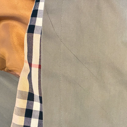 Burberrys Trench Coat Khaki