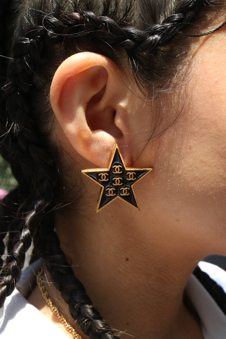 Chanel Star Earrings Clip-On Black 01P
