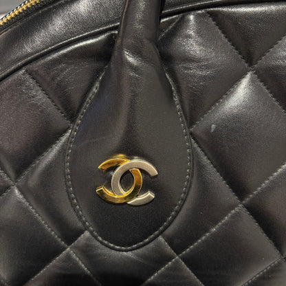Chanel * 1997-1999 Black Lambskin Handbag