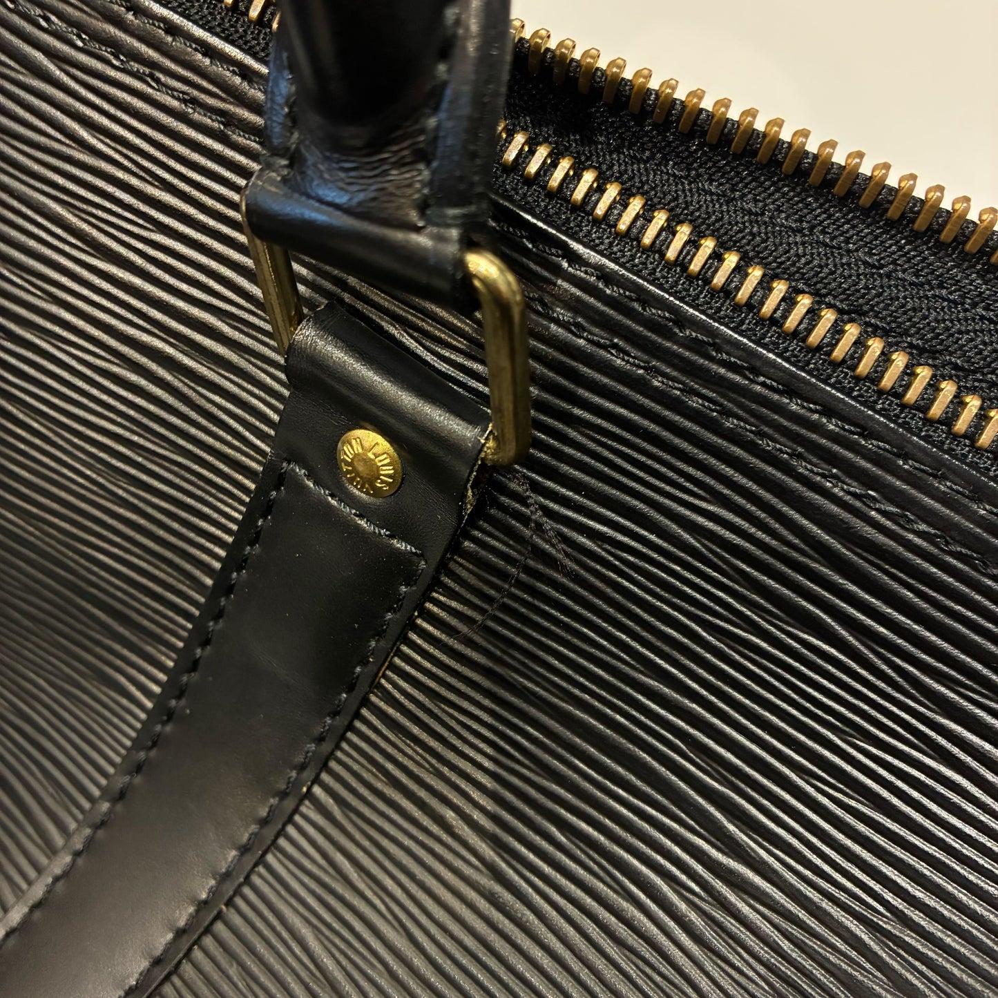 Louis Vuitton 1993 Black Epi Keepall 50 Travel Handbag M42962