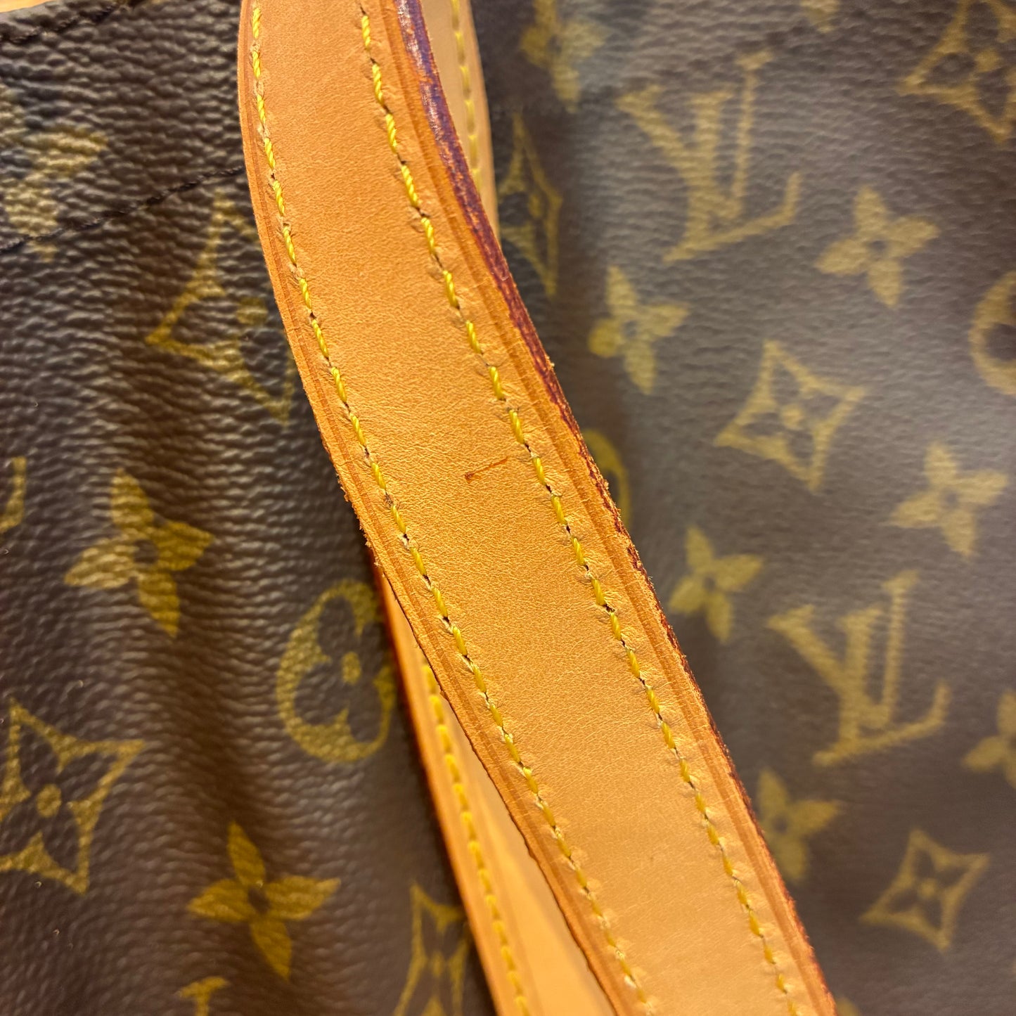 Louis Vuitton Monogram Randonnee GM Drawstring Bag M42244