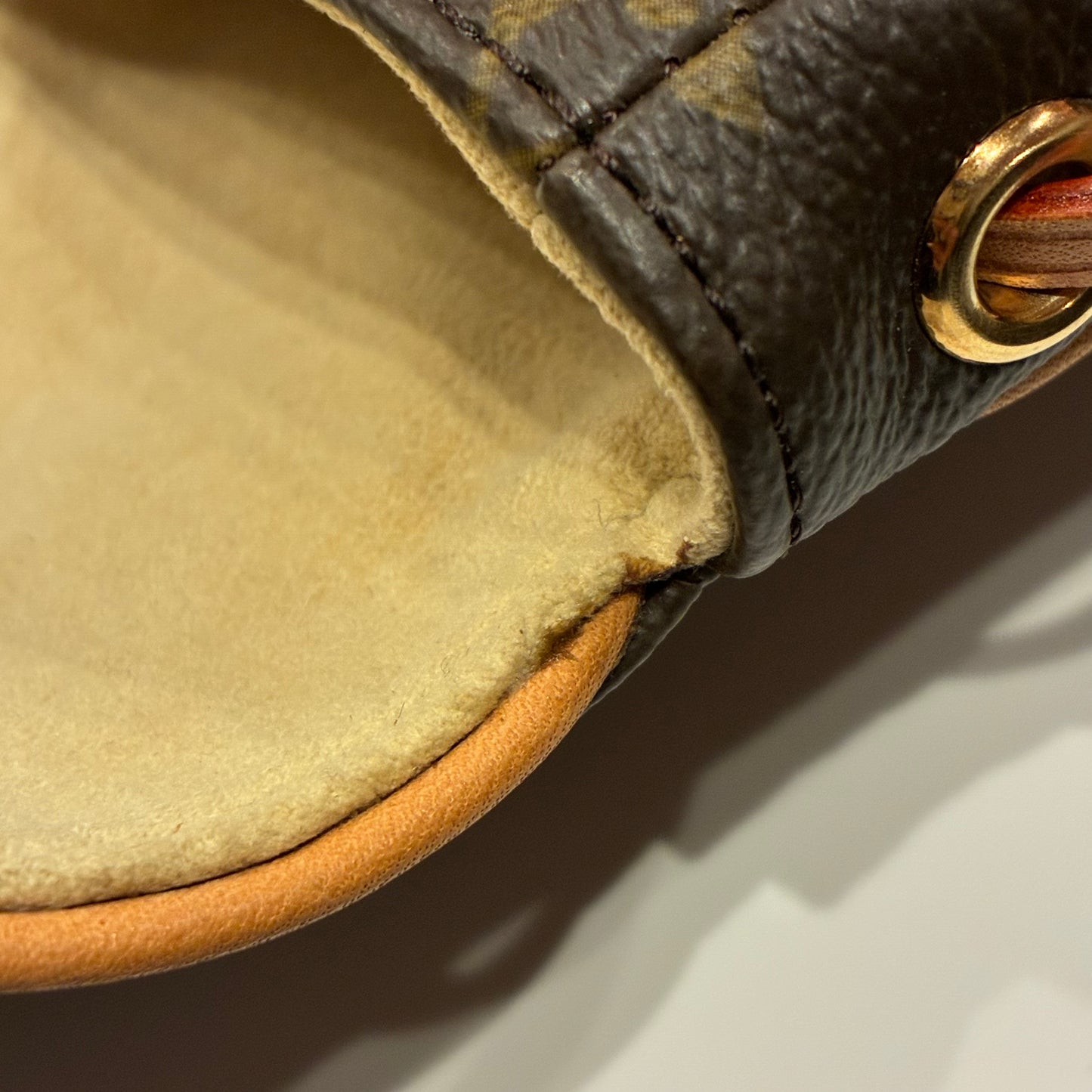 Louis Vuitton 2005 Monogram Pochette Cancun Shoulder Bag M60018