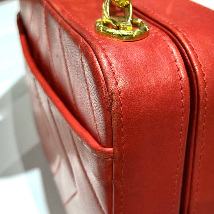 CHANEL 1996-1997 Diamond Box Vanity Shoulder Bag Red Lambskin