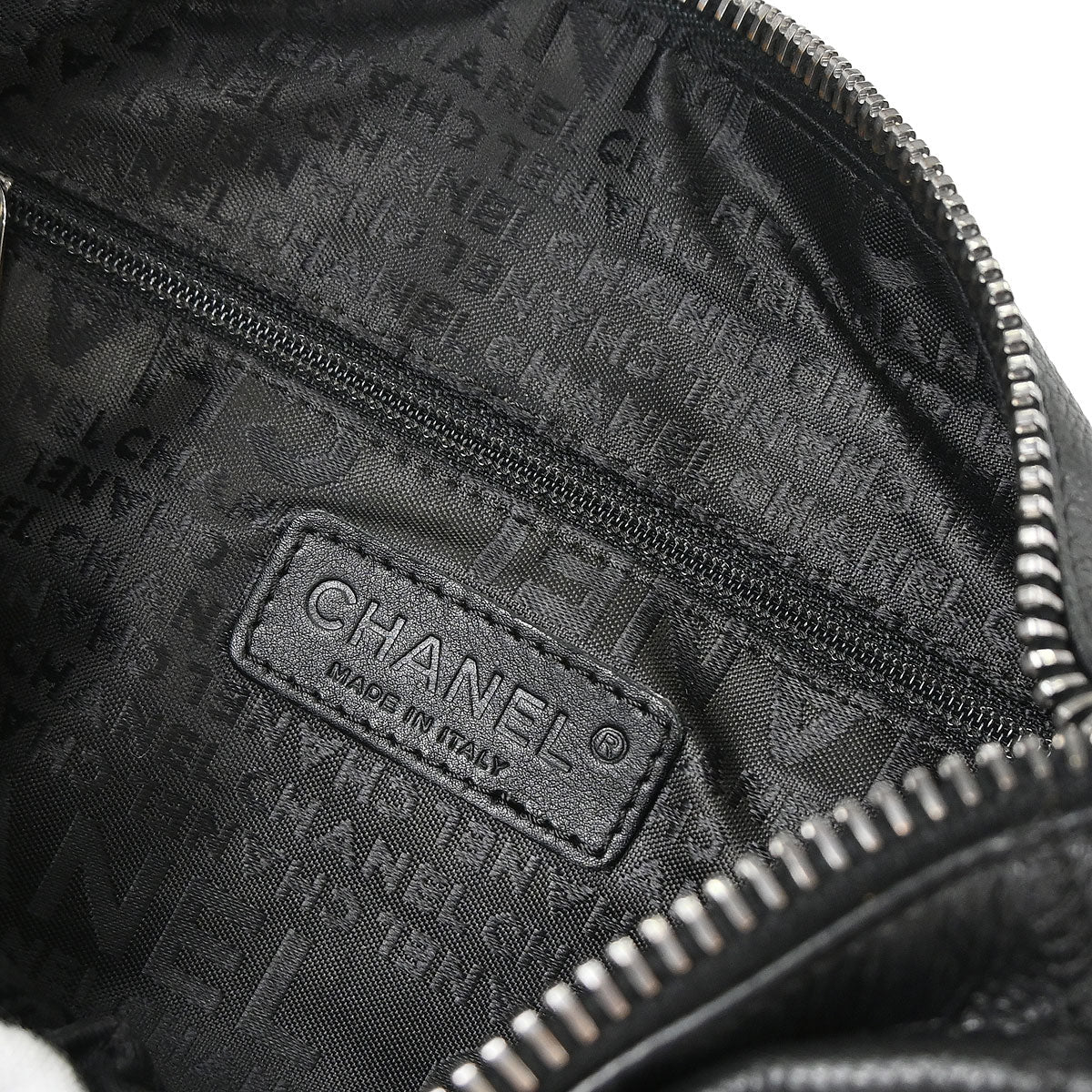 Chanel 2003-2004 Black Caviar Skin Choco Bar Handbag