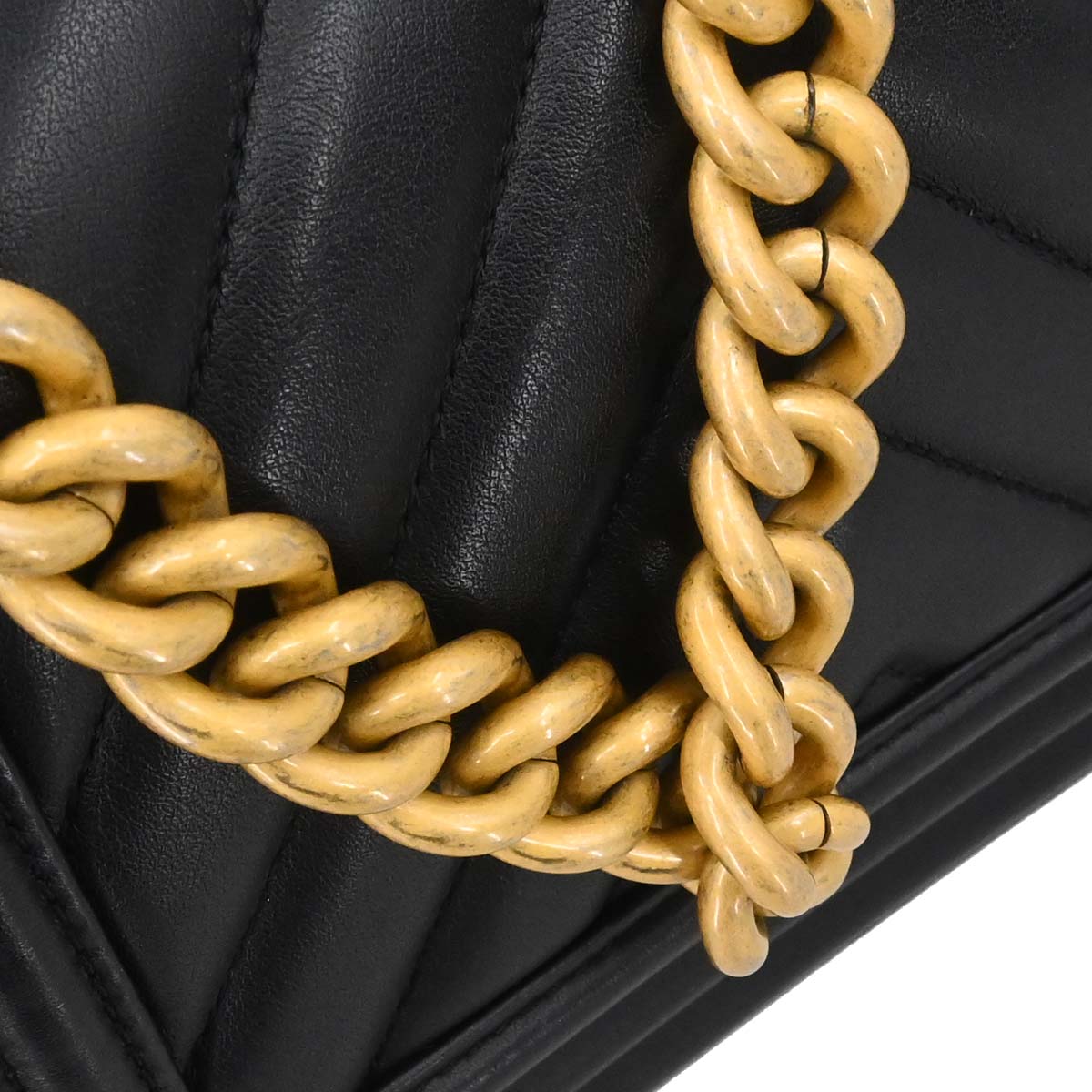 Boy Chanel Black Lambskin Chevron Small Chain Shoulder Bag