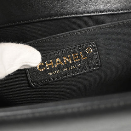 Boy Chanel 2018 Black Lambskin Medium Shoulder Bag