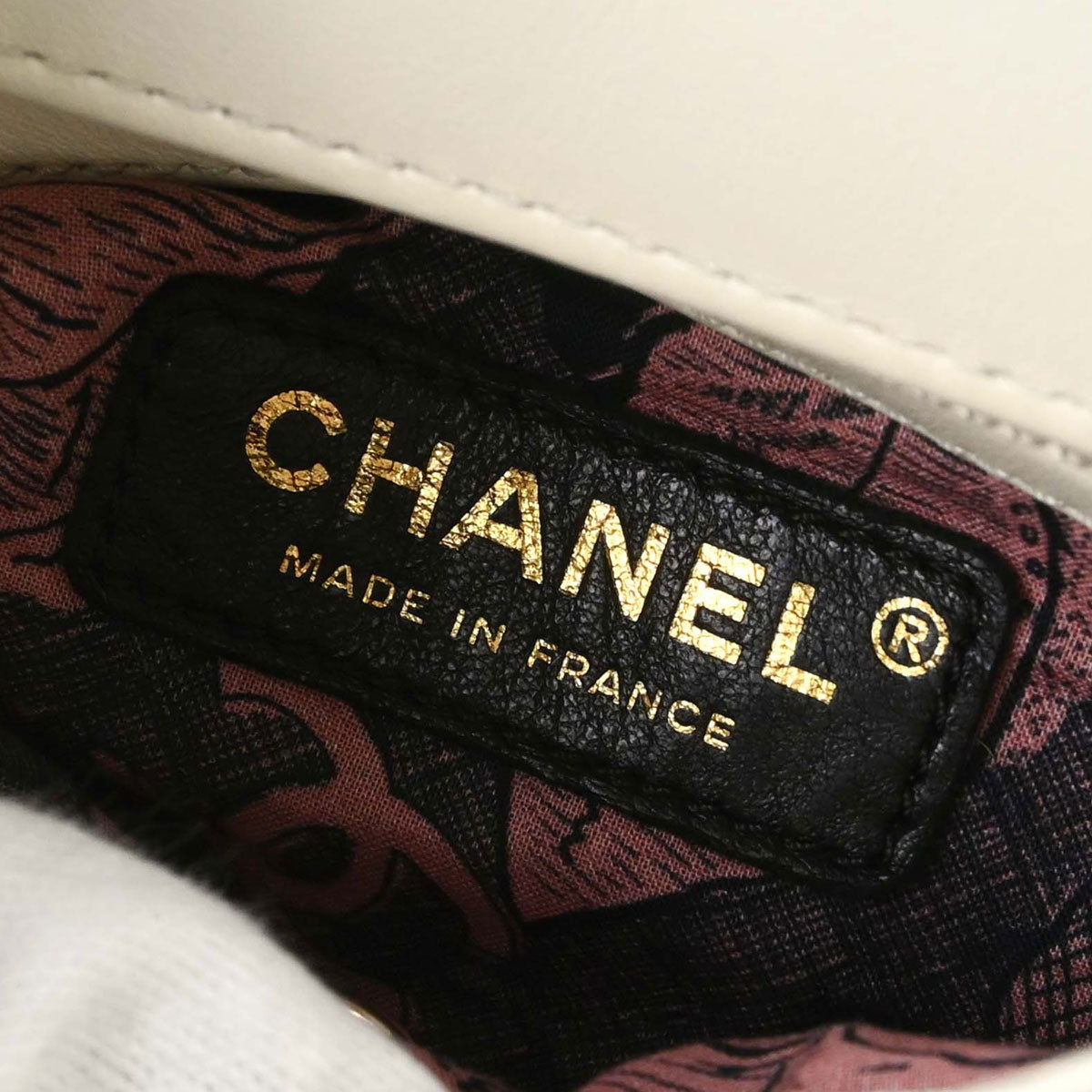 Chanel White Lambskin Bucket Chain Shoulder Bag