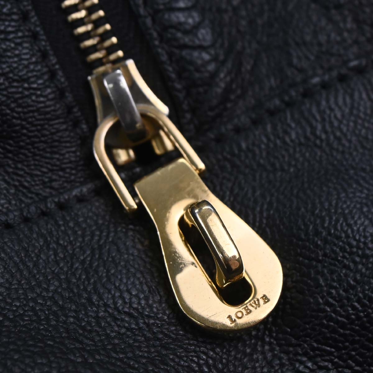 Loewe Black Leather Amazona 36 Handbag