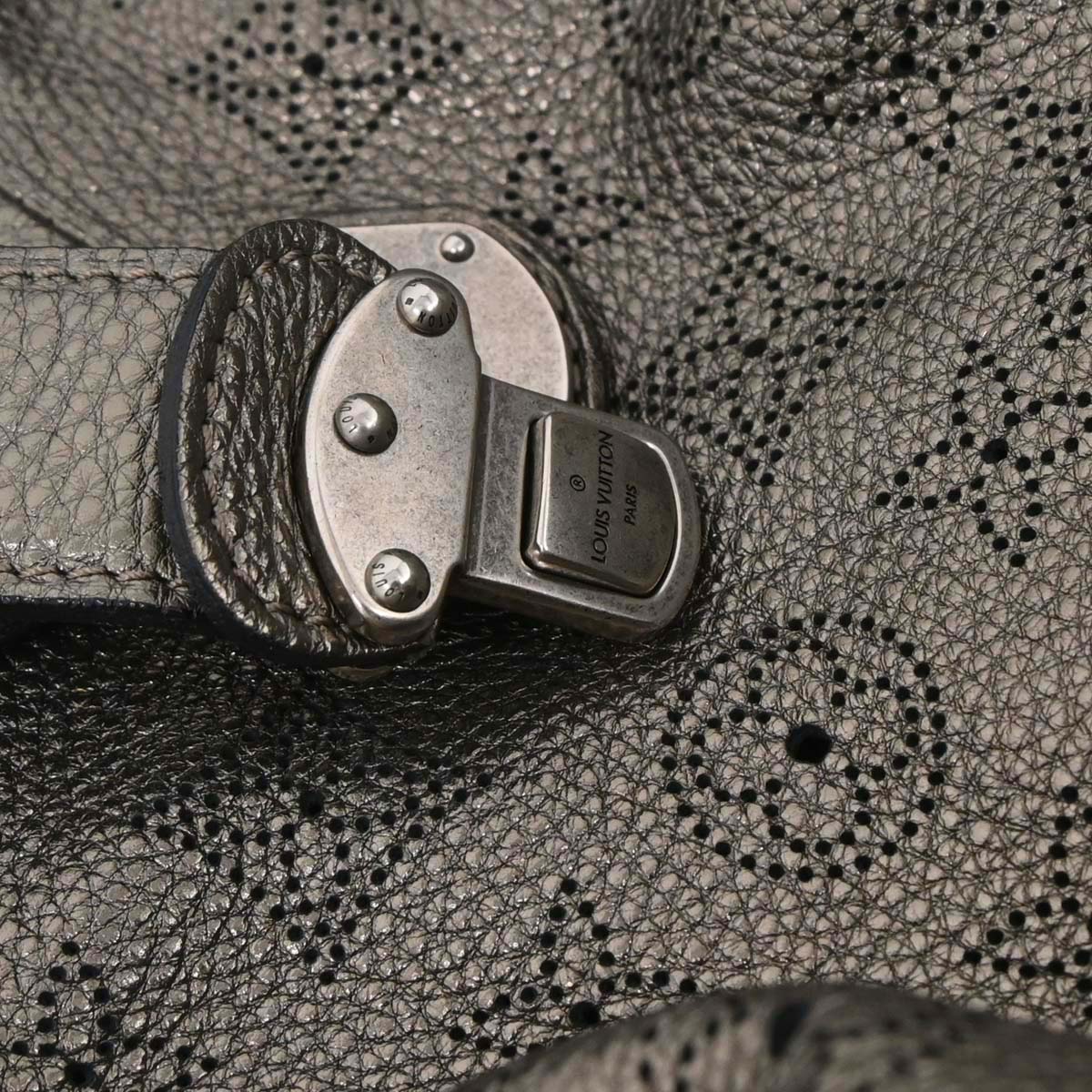 Louis Vuitton 2008 Silver Mahina XS Shoulder Bag M95718