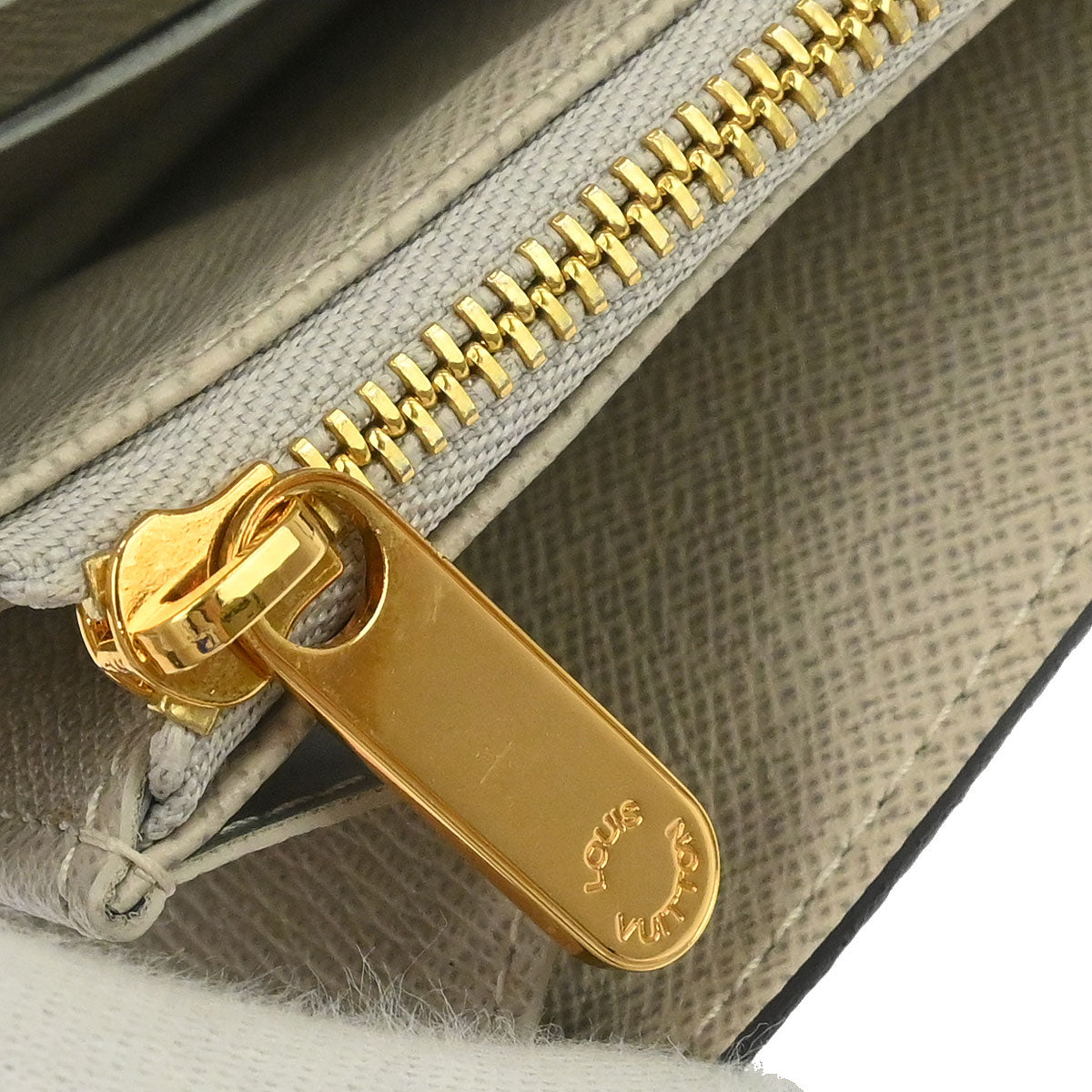 Louis Vuitton Monogram Dentelle Portefeuille Sarah Wallet M95390