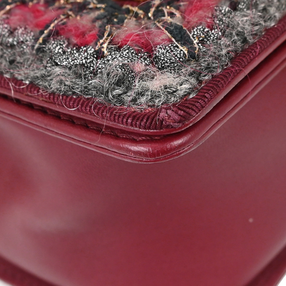 Boy Chanel 2016-2017 Red Lambskin Tweed Medium Shoulder Bag