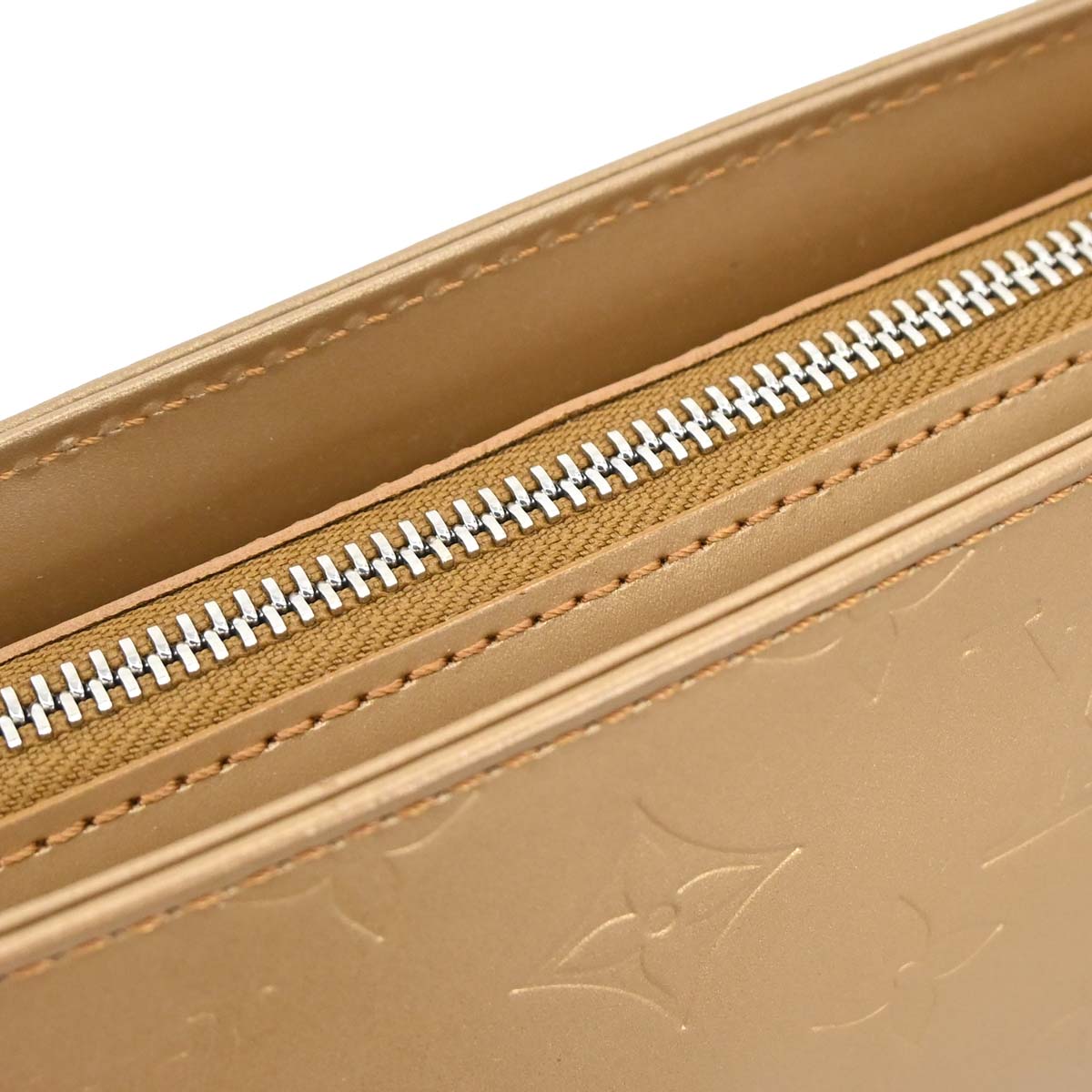 Louis Vuitton Beige Monogram Mat Fowler Handbag M55147