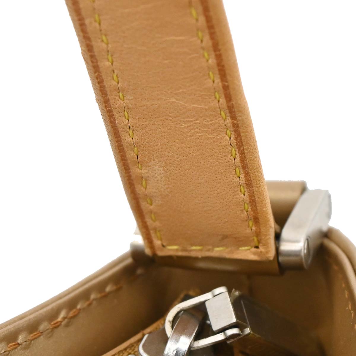 Louis Vuitton Beige Monogram Mat Fowler Handbag M55147
