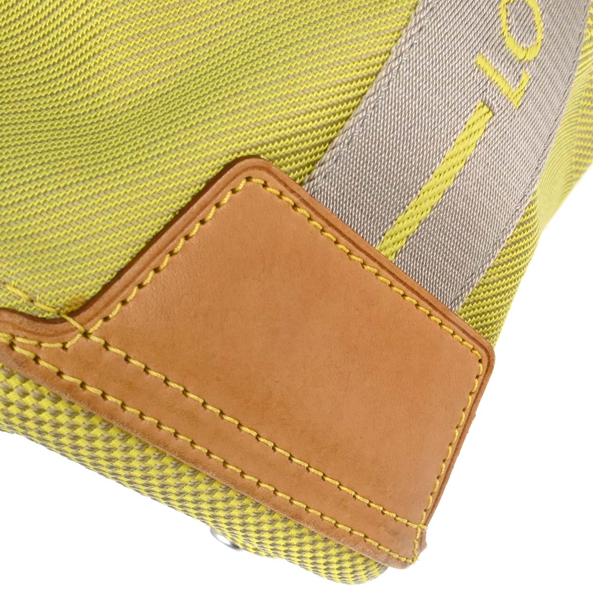 Louis Vuitton LV Cup Geant Volunteer Bucket Shoulder Bag M80635