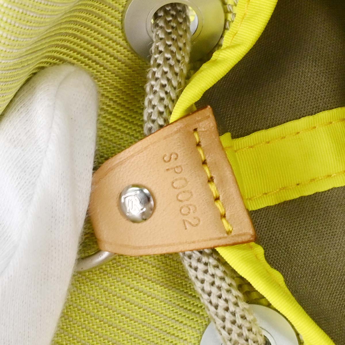 Louis Vuitton LV Cup Geant Volunteer Bucket Shoulder Bag M80635