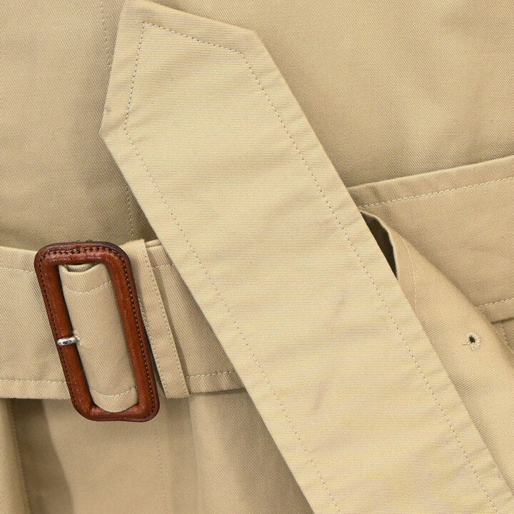 Burberrys Trench Coat Beige