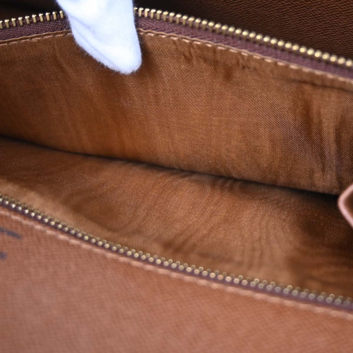 Louis Vuitton Monogram Pochette Dame GM Clutch Bag M51810