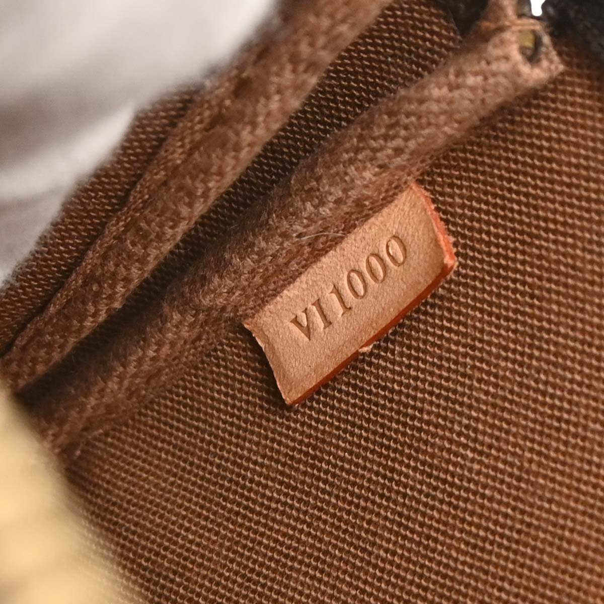 Louis Vuitton Monogram Pochette Accessoires Handbag M51980