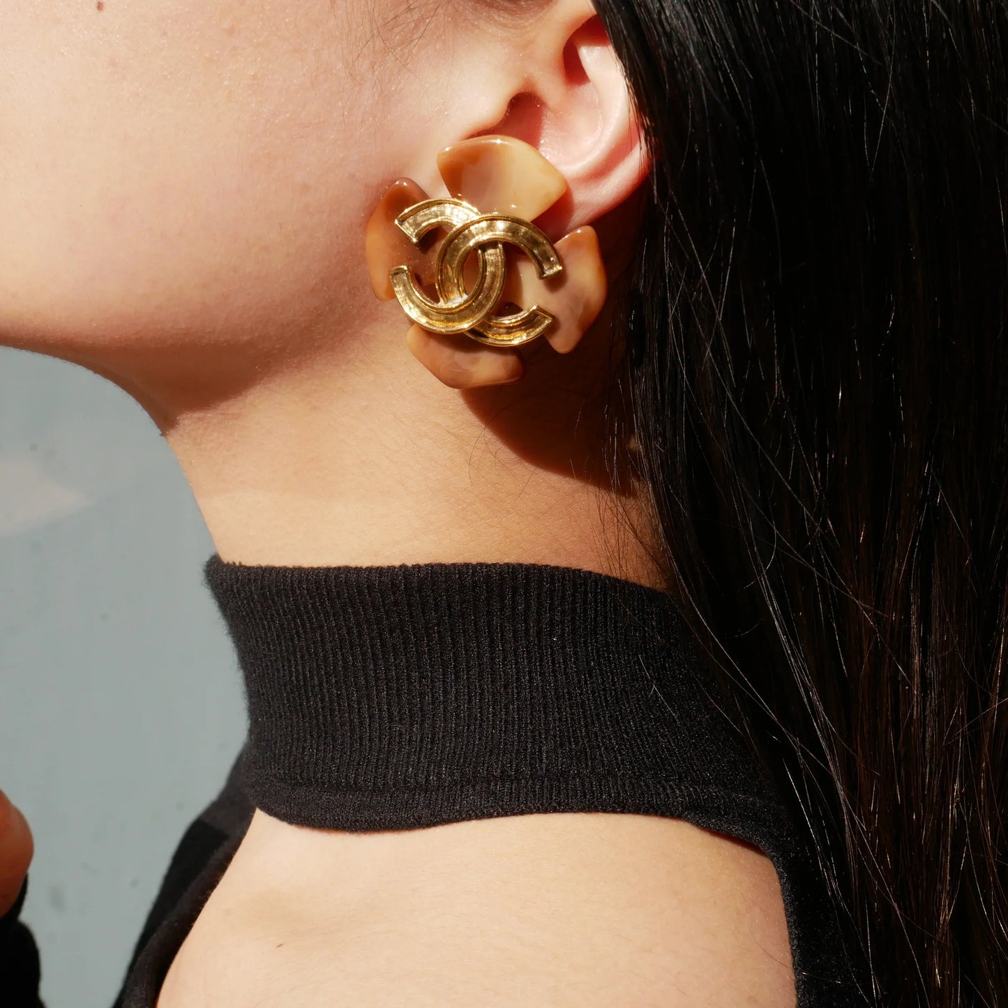 CHANEL 1994 Tortoiseshell Earrings Clip-On Brown