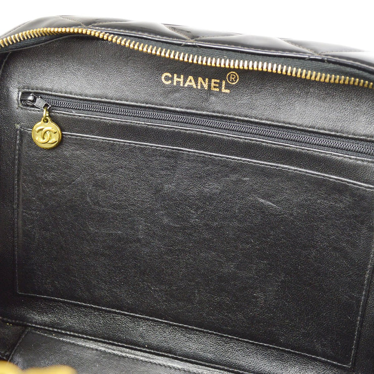 Chanel 1994-1996 Black Patent Leather Quilted 2way Bag Medium
